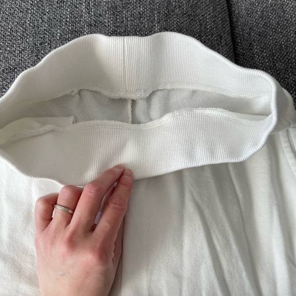 Women's white sweatpants - Picture 4 of 6